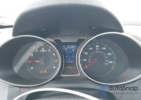 2012 Hyundai Veloster Base W/Red/Black z USA, uszkodzony, nr VIN KMHTC6AD0CU048101